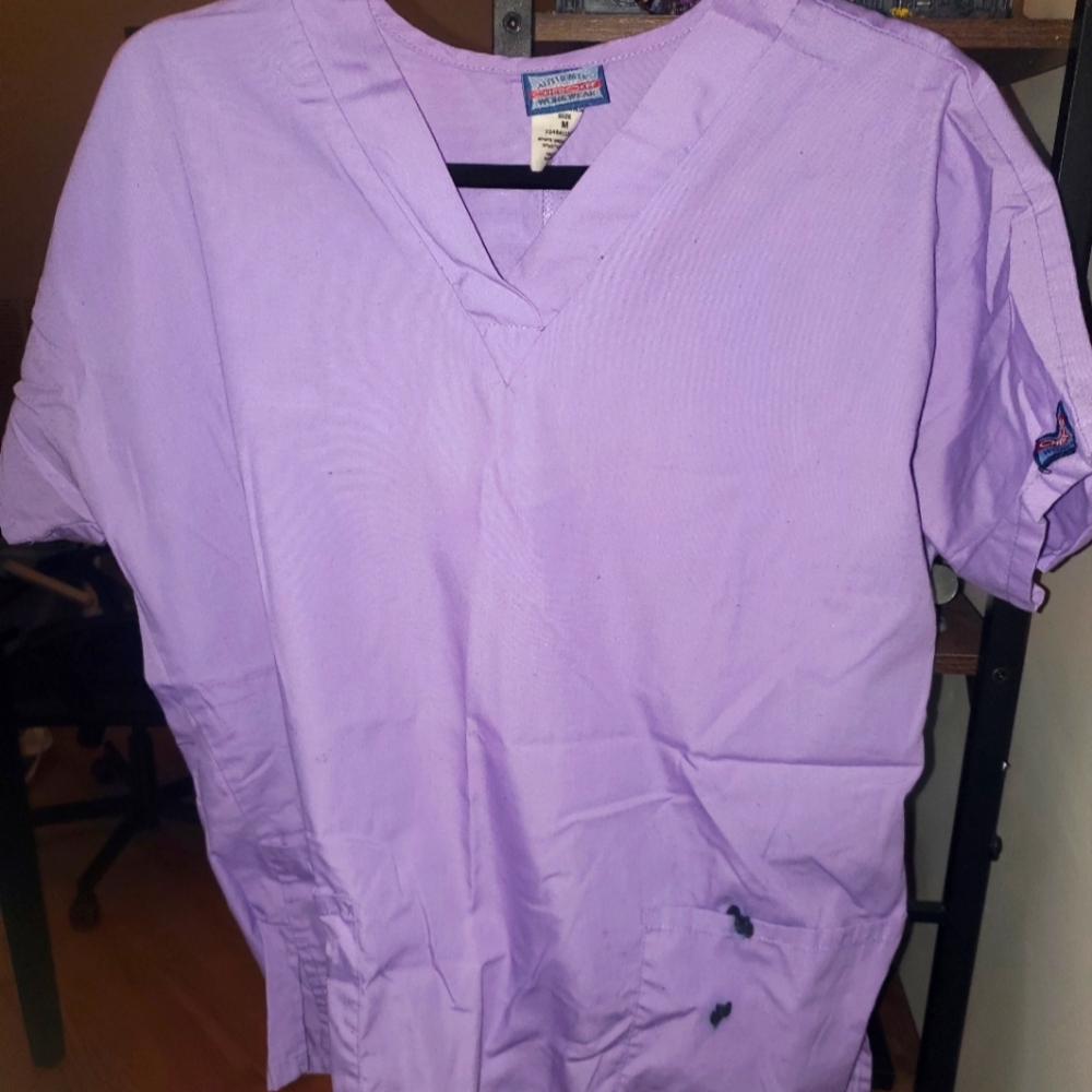 Cherokee Scrubs (top: M, pants: M)
